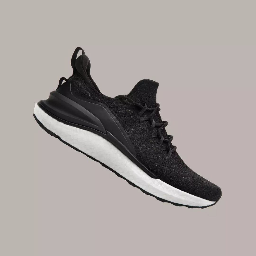 Antibacterial and breathable sneakers