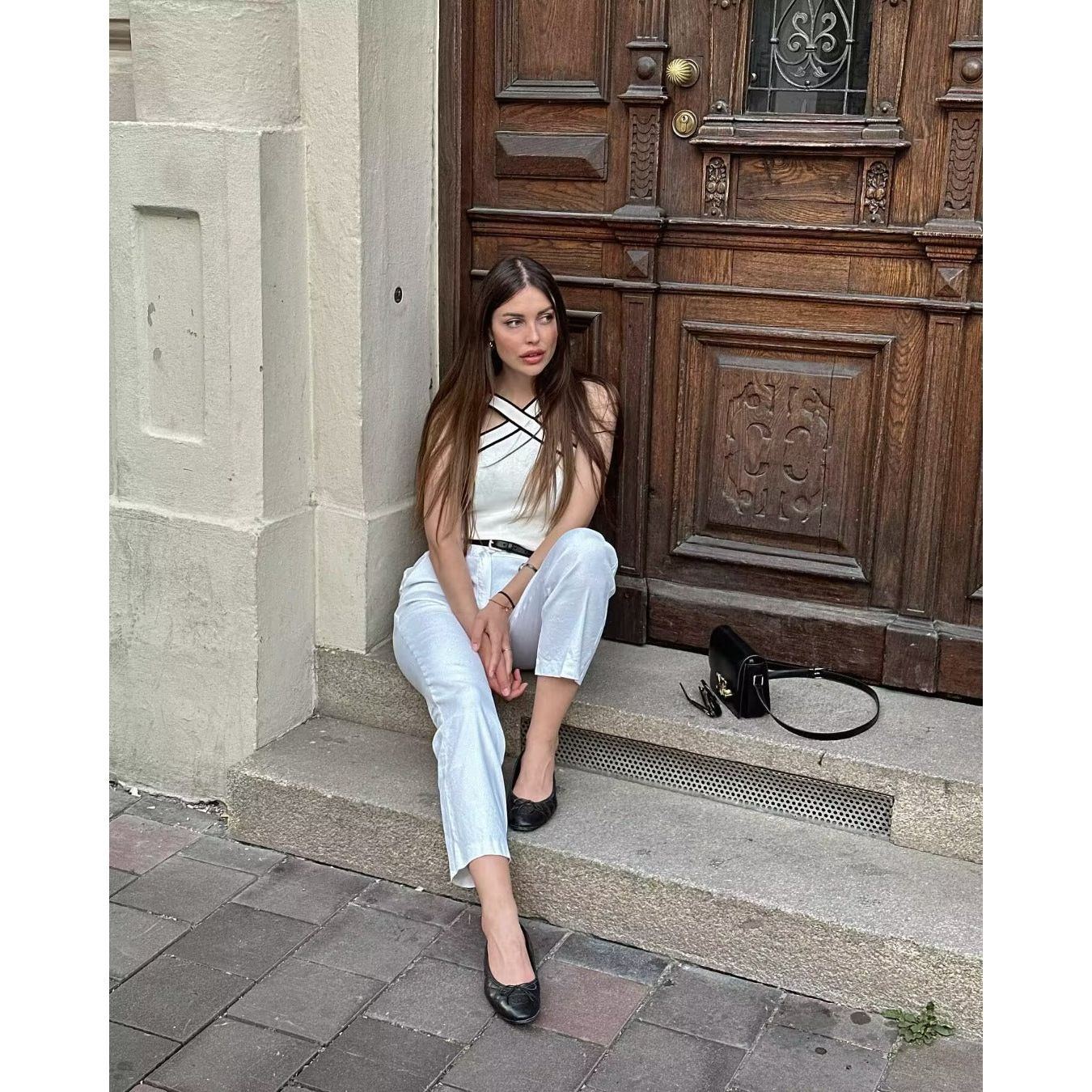 Contrast Color Cross V-neck Sling Top