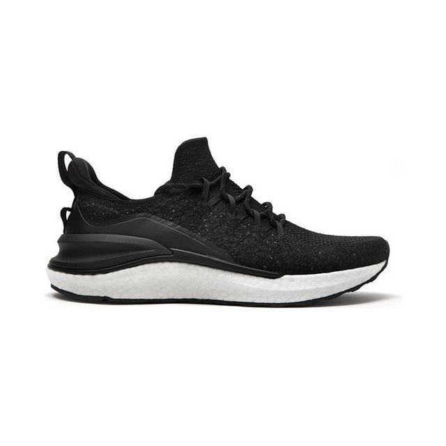 Antibacterial and breathable sneakers