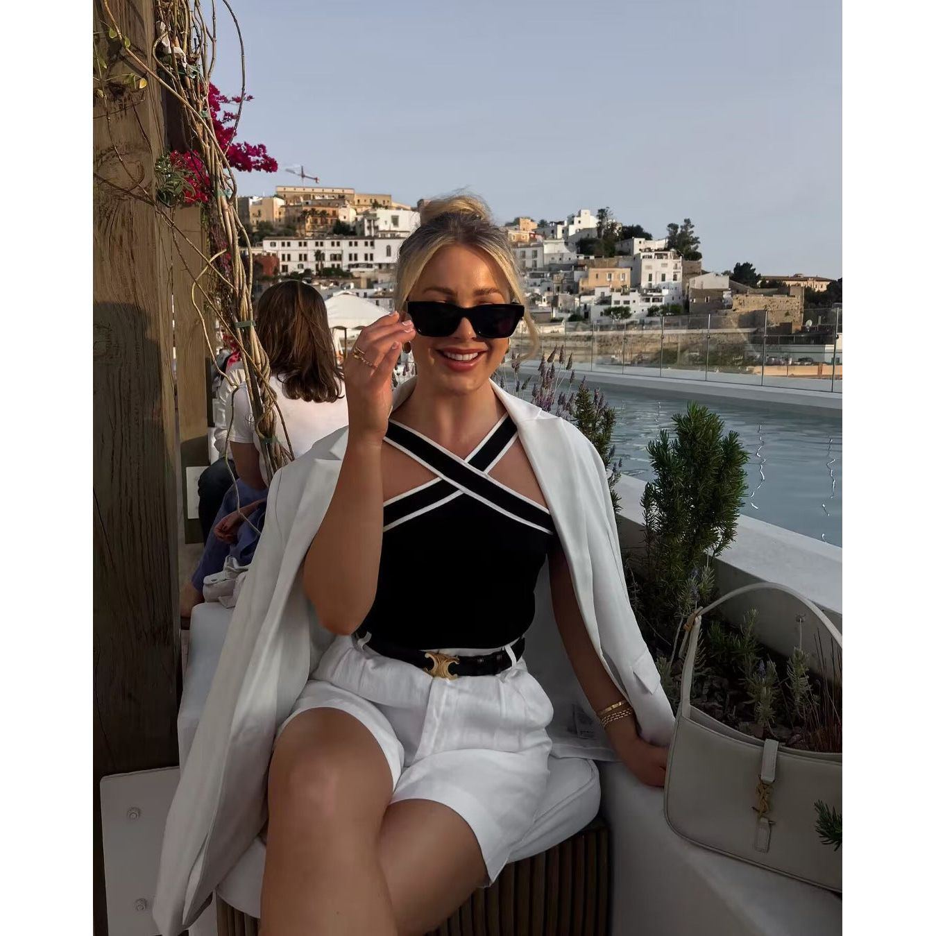 Contrast Color Cross V-neck Sling Top