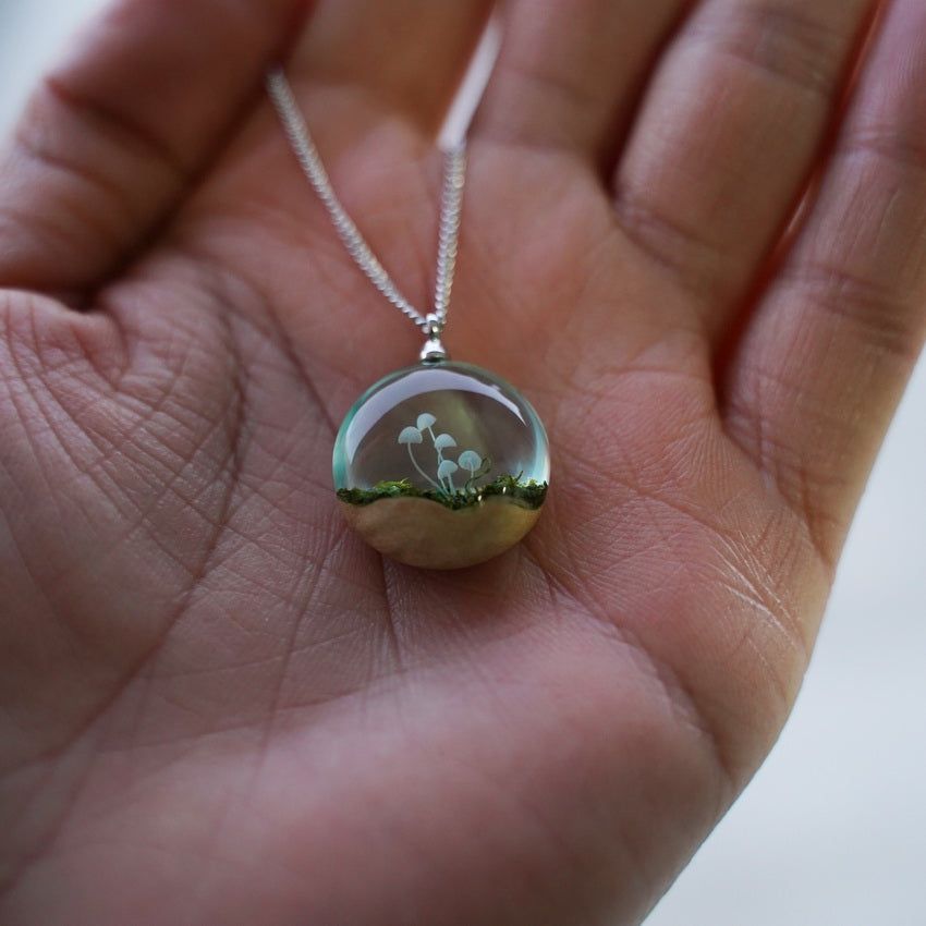 Small Mushroom Log Resin Creative Pendant Necklace - Jointcorp
