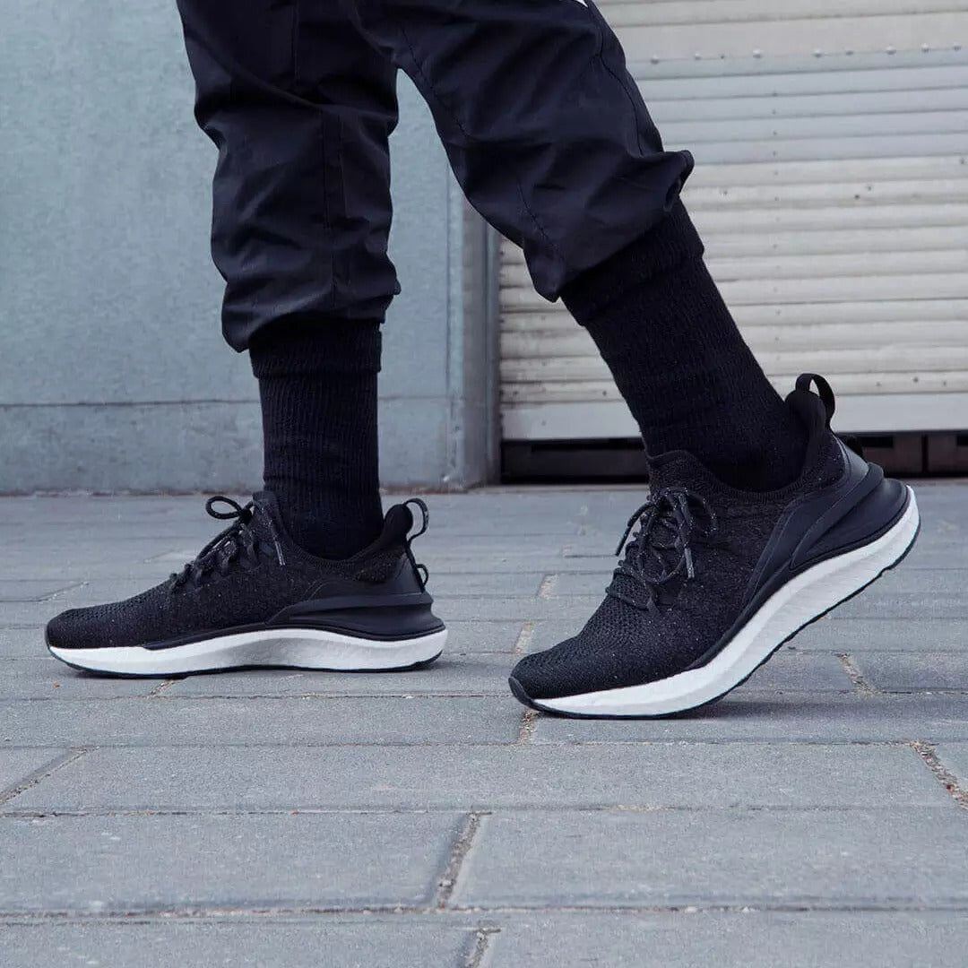 Antibacterial and breathable sneakers