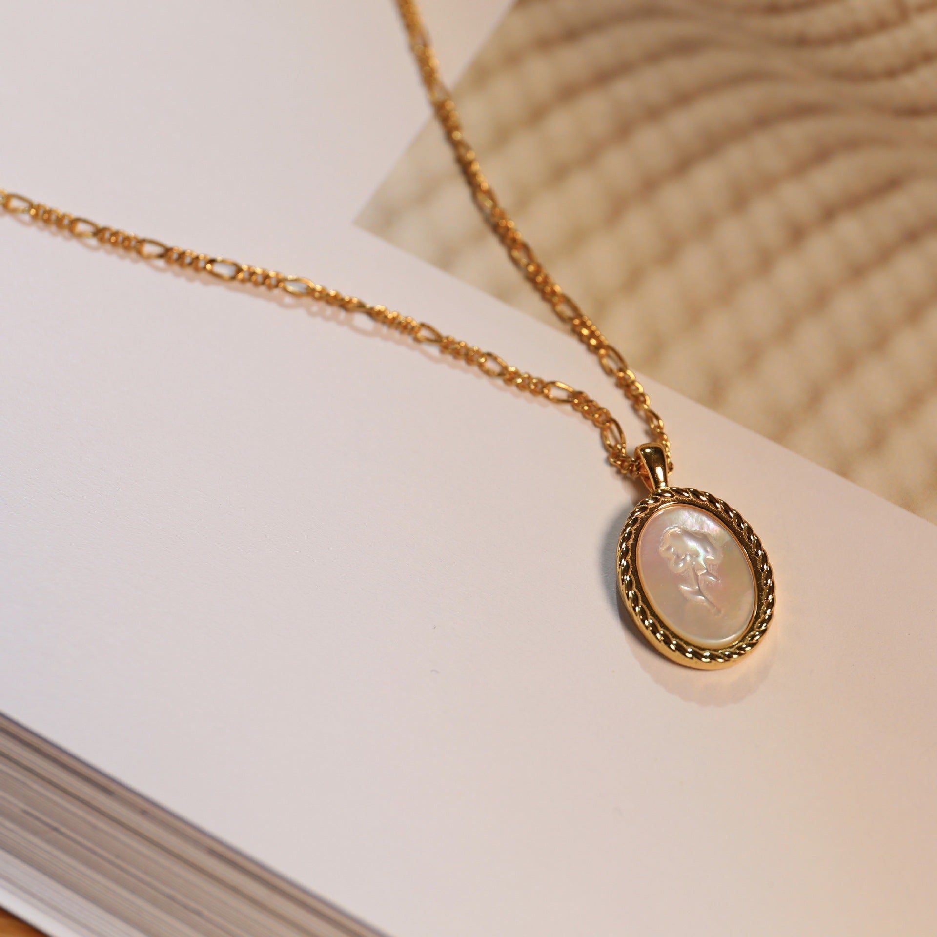 S925 Silver Plated Oval Embossed Rose Necklace - Jointcorp