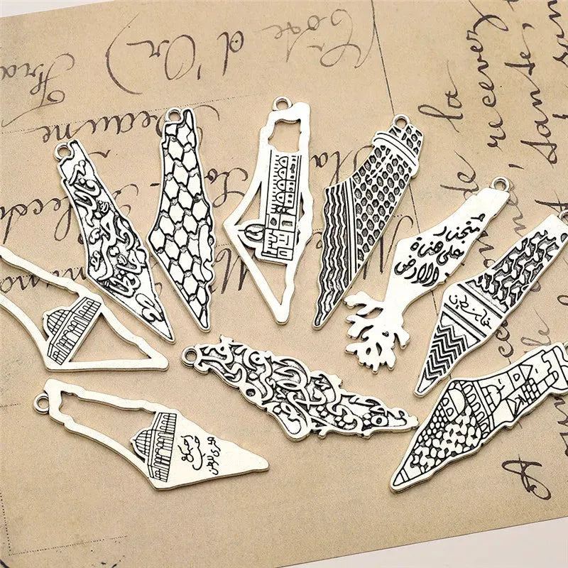 10Pcs Mixed Vintage Silver Color House Letter Alloy Charms Pendents For Unisex Jewelry Necklace Charms Bracelet Diy Accessories