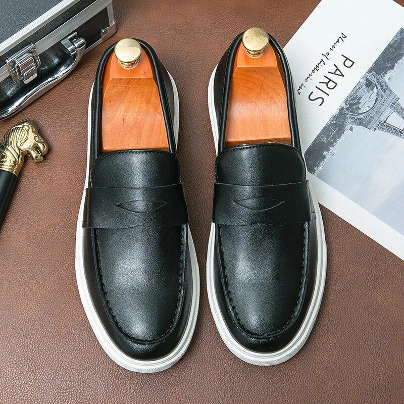 Man Loafers Leather Round Toe Fashion Slip-On Shoes Party Wedding Daily Boat Shoes Solid Color Casual shoes