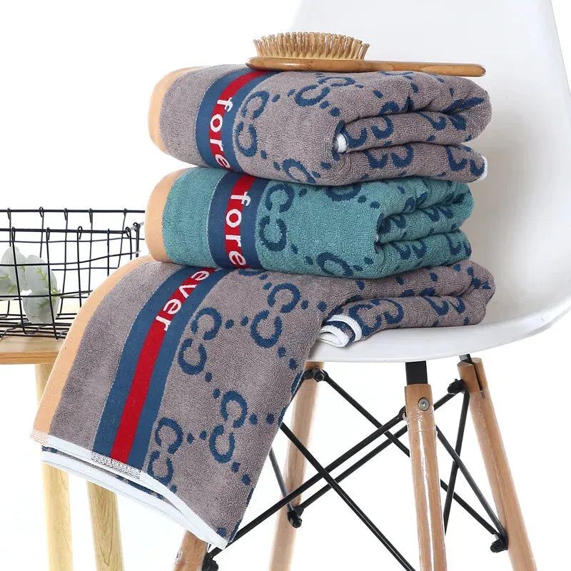 Pure Cotton Bath Towel Fashion Cartoon Yarn-dyed Jacquard Soft Absorbent Home Bathroom Bath Larger Thickened Towel 70x140cm