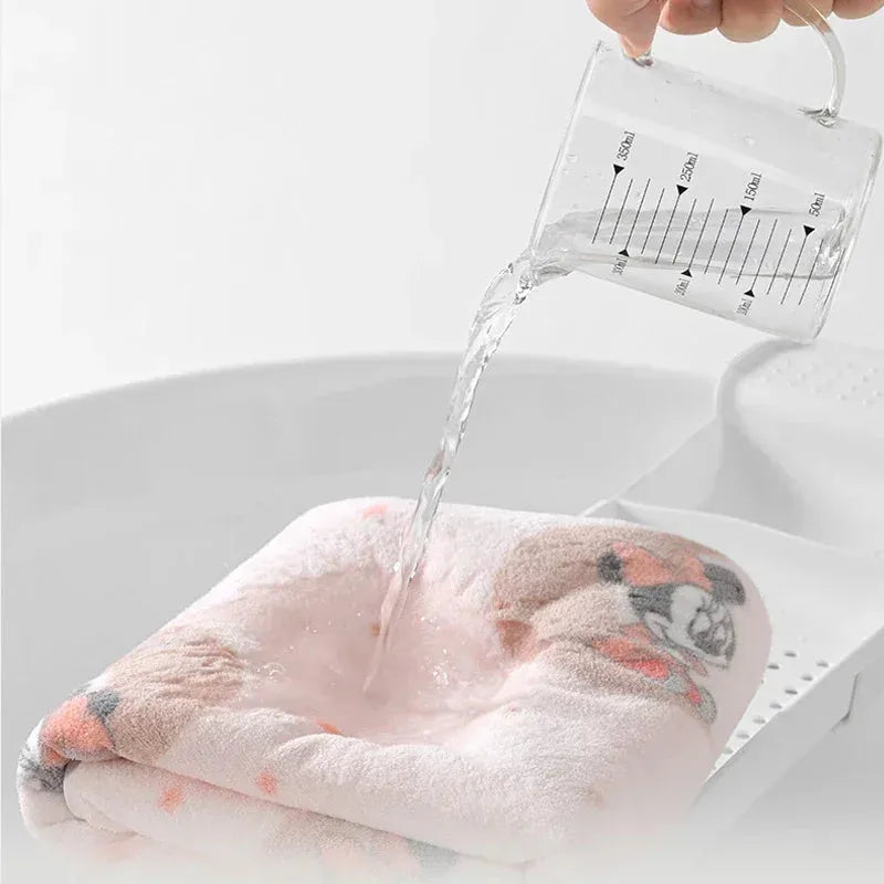 Disney Mickey Minnie Cute Cartoon Face Towel Absorbent High-density Coral Fleece Towel Quick Dry Clean Hair Hand Bathroom Towels