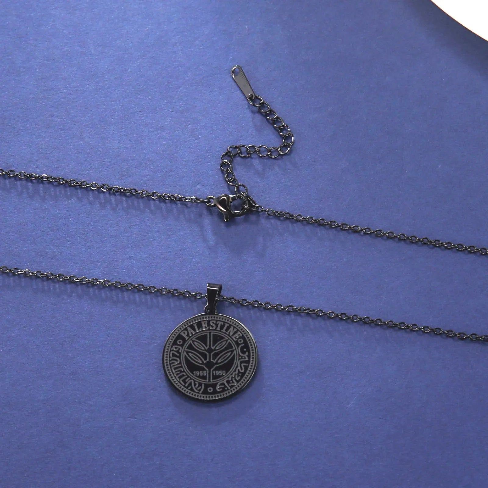 VASSAGO Vintage Palestine Round Necklace Men's Stainless Steel Choke Ring Charm Fashion Jewelry Gift Accessories