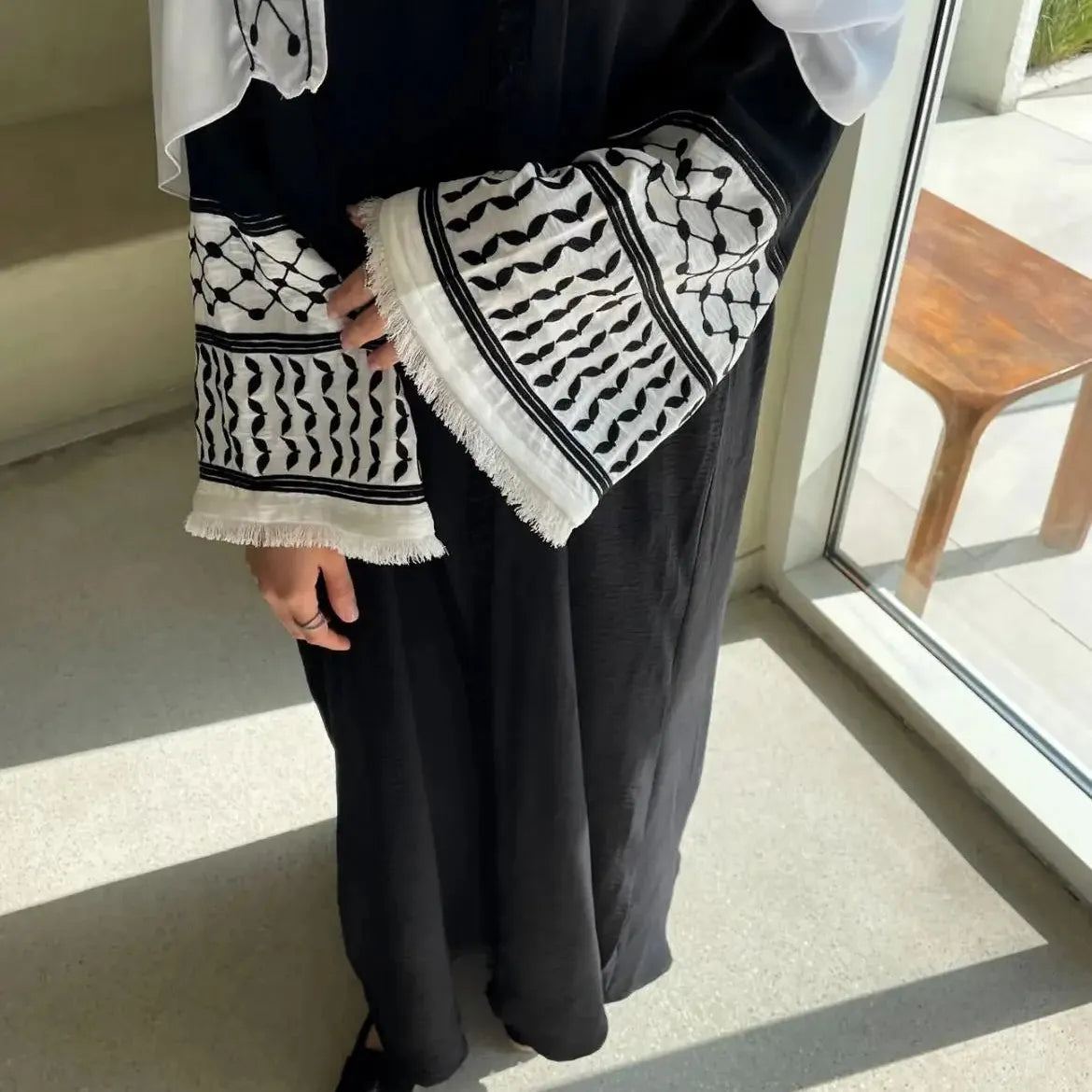 2024 Wrinkle Soft Crepe Embroidery Muslim Kefiyyeh Abaya Ramadan Tassel Dubai Abaya Women Muslim Dress Modest Islamic Clothing