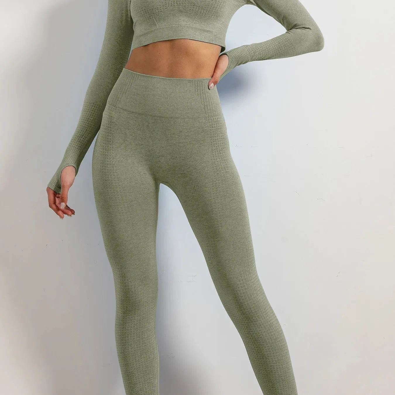 49419748901156|49419748933924|49419749359908