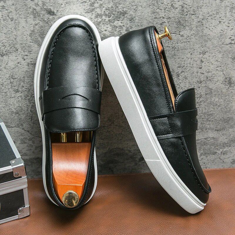 Man Loafers Leather Round Toe Fashion Slip-On Shoes Party Wedding Daily Boat Shoes Solid Color Casual shoes