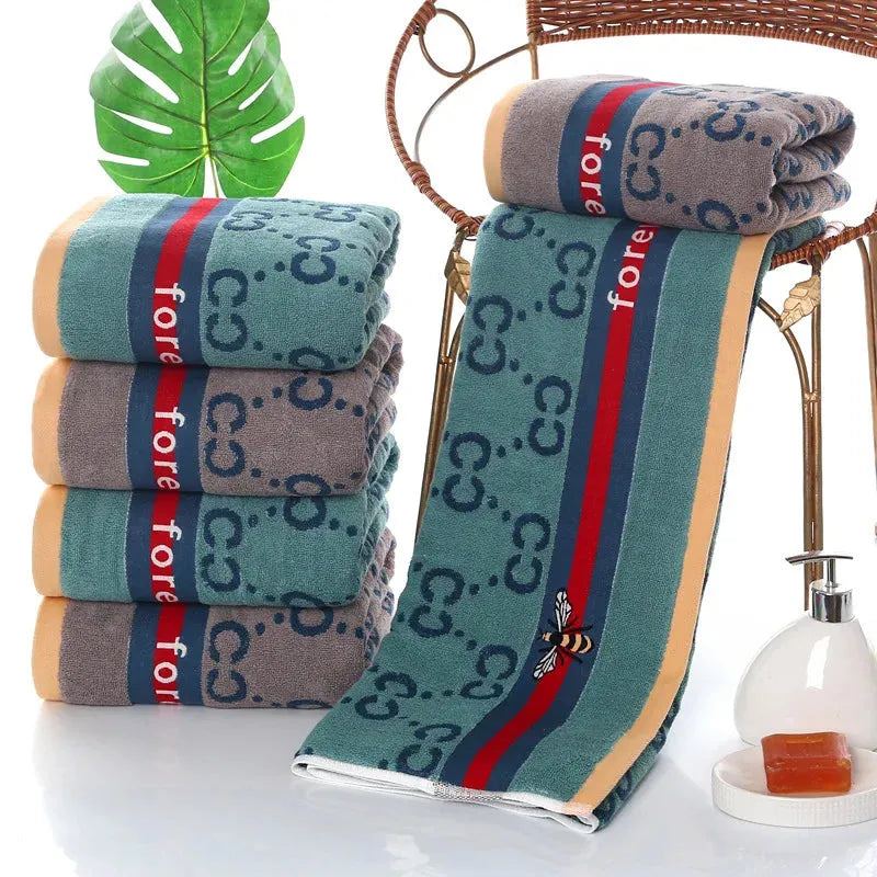 Pure Cotton Bath Towel Fashion Cartoon Yarn-dyed Jacquard Soft Absorbent Home Bathroom Bath Larger Thickened Towel 70x140cm