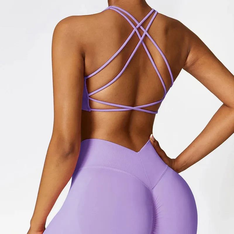 49784410997028|49784411193636|49784411226404