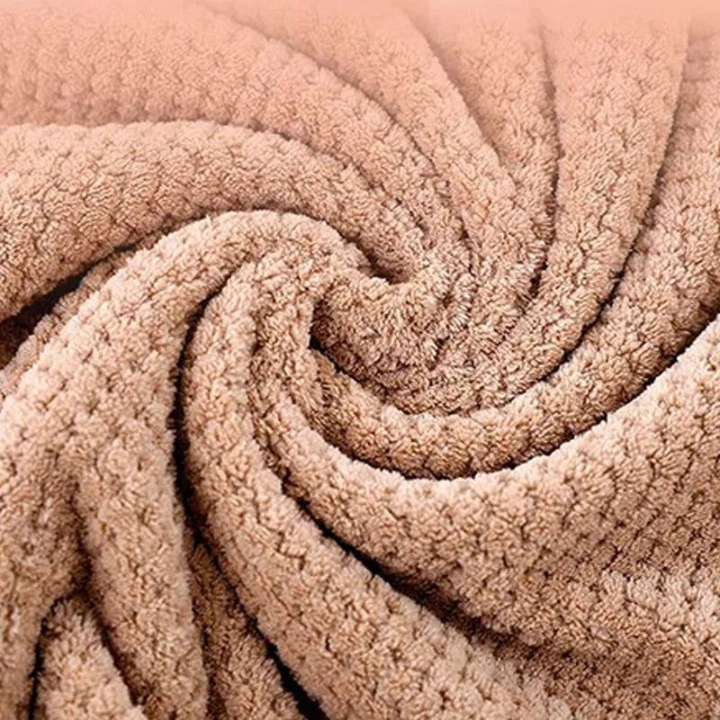 Coral Velvet Bath Towel Absorbs Water Quick Dry Beach Towel for Hotel Home Beauty Salon Water Absorption Thickening Soft