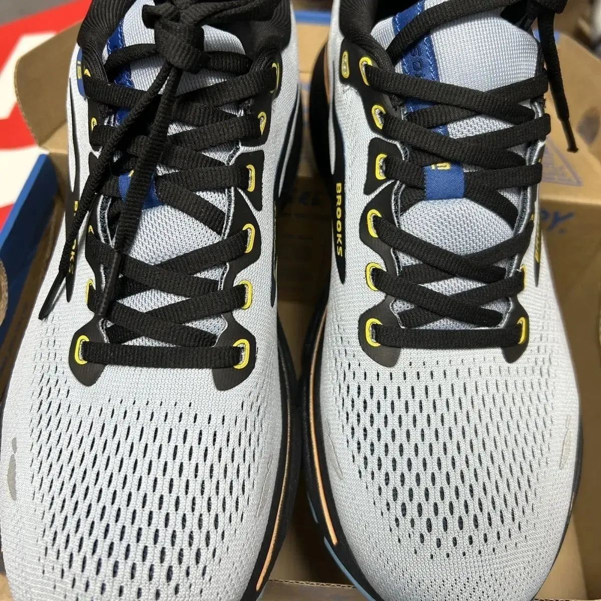 Brooks new Gts23 Marathon Limited Edition Shockproof Breathable Sports Lightweight Tenis Para Hombre men sneakers fashion