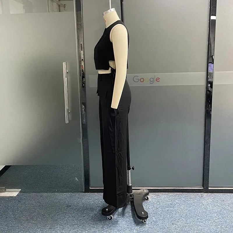 Women Two Piece Set Fashion Round Neck Solid Sleeveless Hollow Out Vest Top Loose With Fake Pockets Pants Sets High Streetwear
