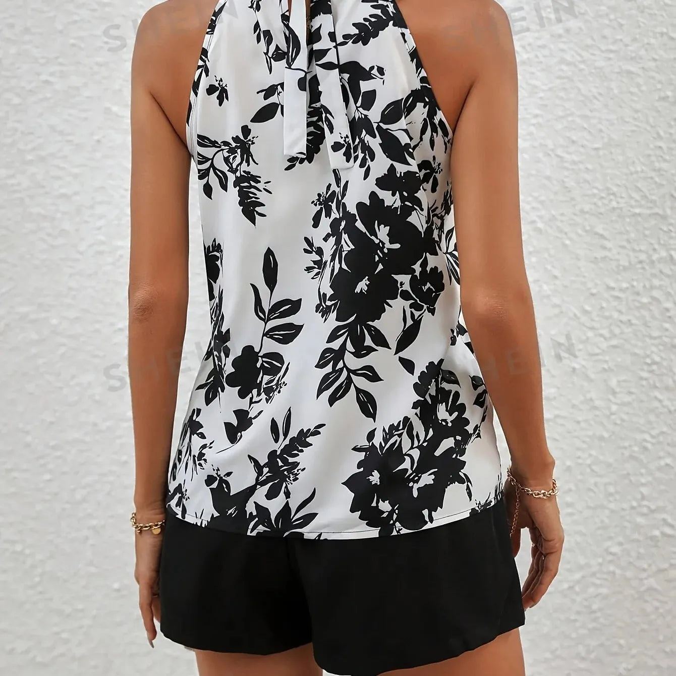 2024Elegant Off the Shoulder Hanging Neck Top for Women in Summer, Unique Design, Celebrity Style French Sleeveless Shirt