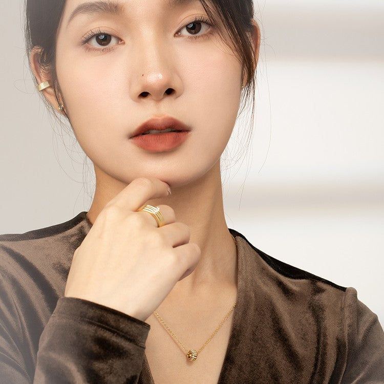 Women's Retro Collarbone High-end Design Necklace - Jointcorp