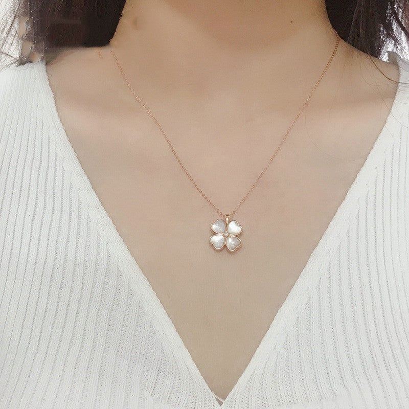 Women's 18K Gold Clover Fritillary Pendant Necklace - Jointcorp