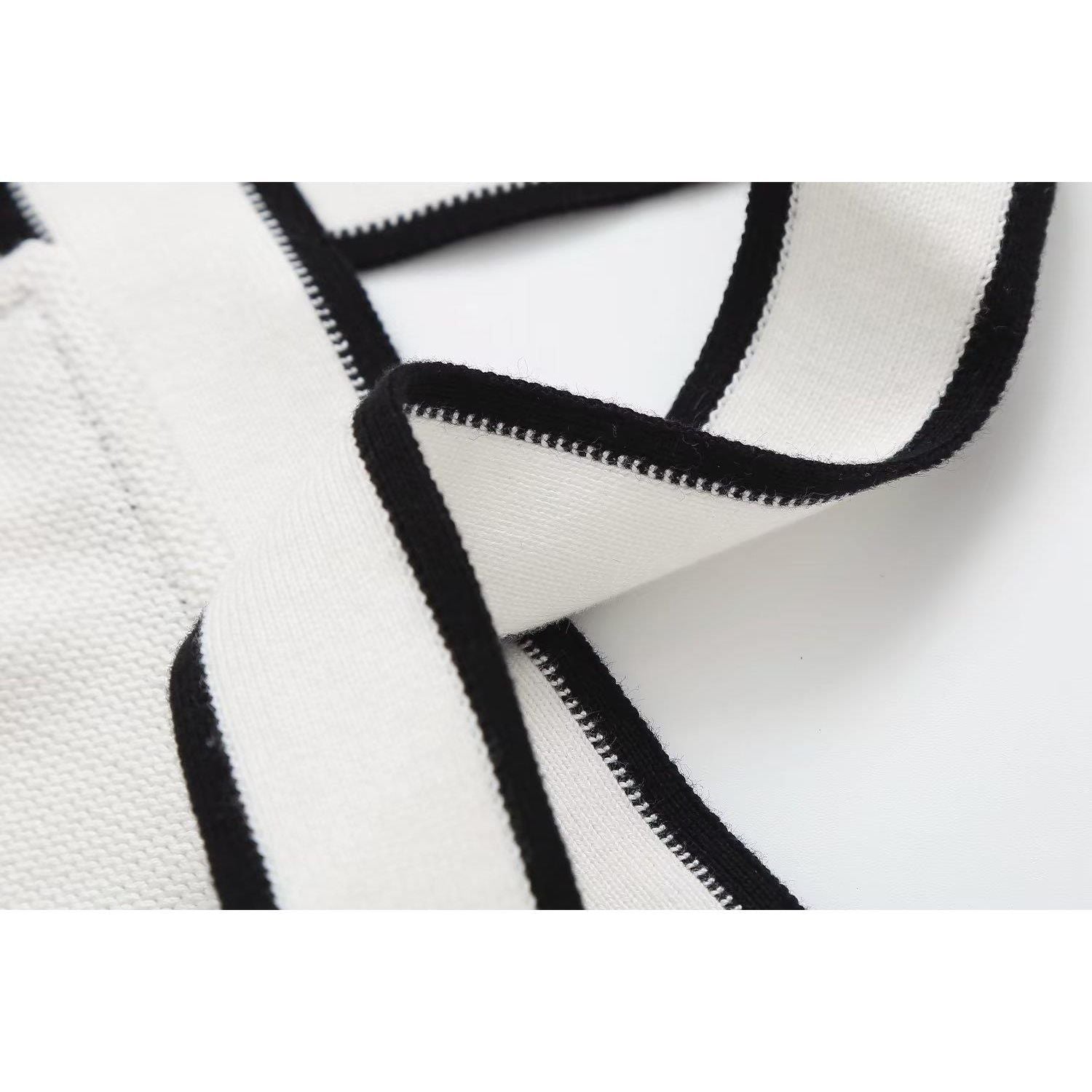 Contrast Color Cross V-neck Sling Top