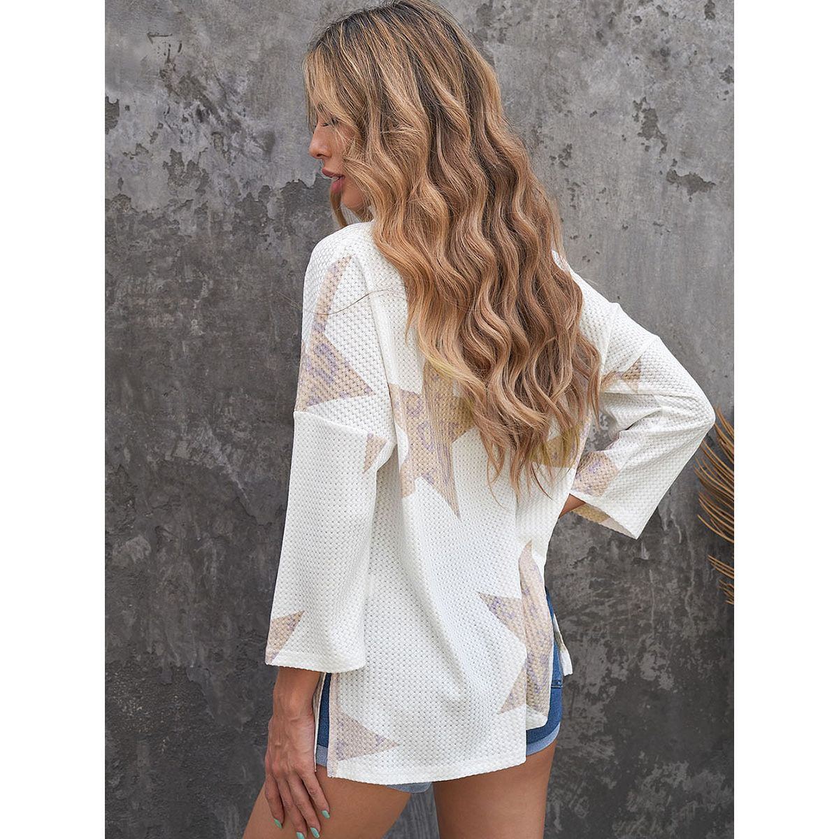 XINGX Loose V-neck T-shirt, Long-sleeved, Printed.