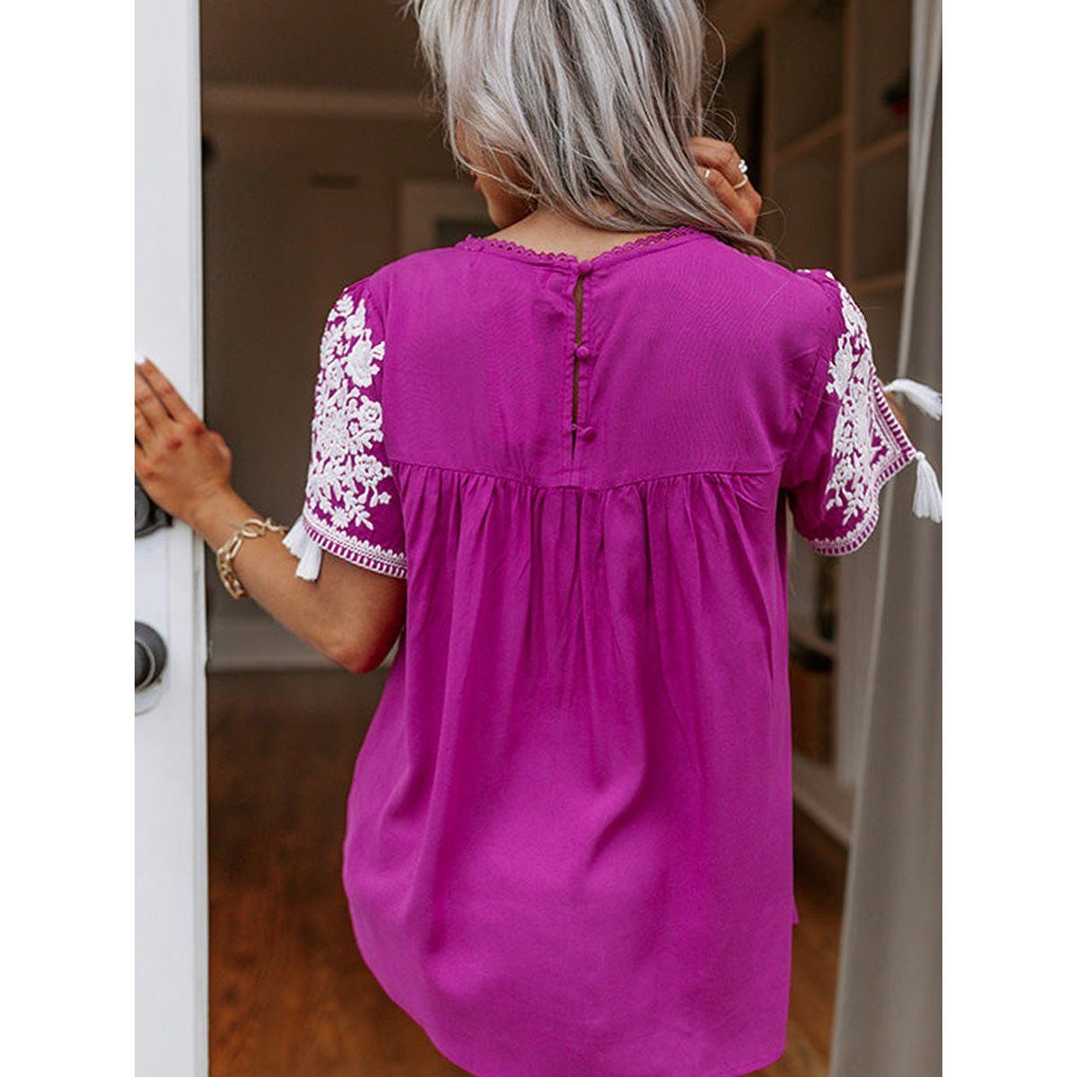 Embroidered Top Women's Short Sleeve Tassel Decoration