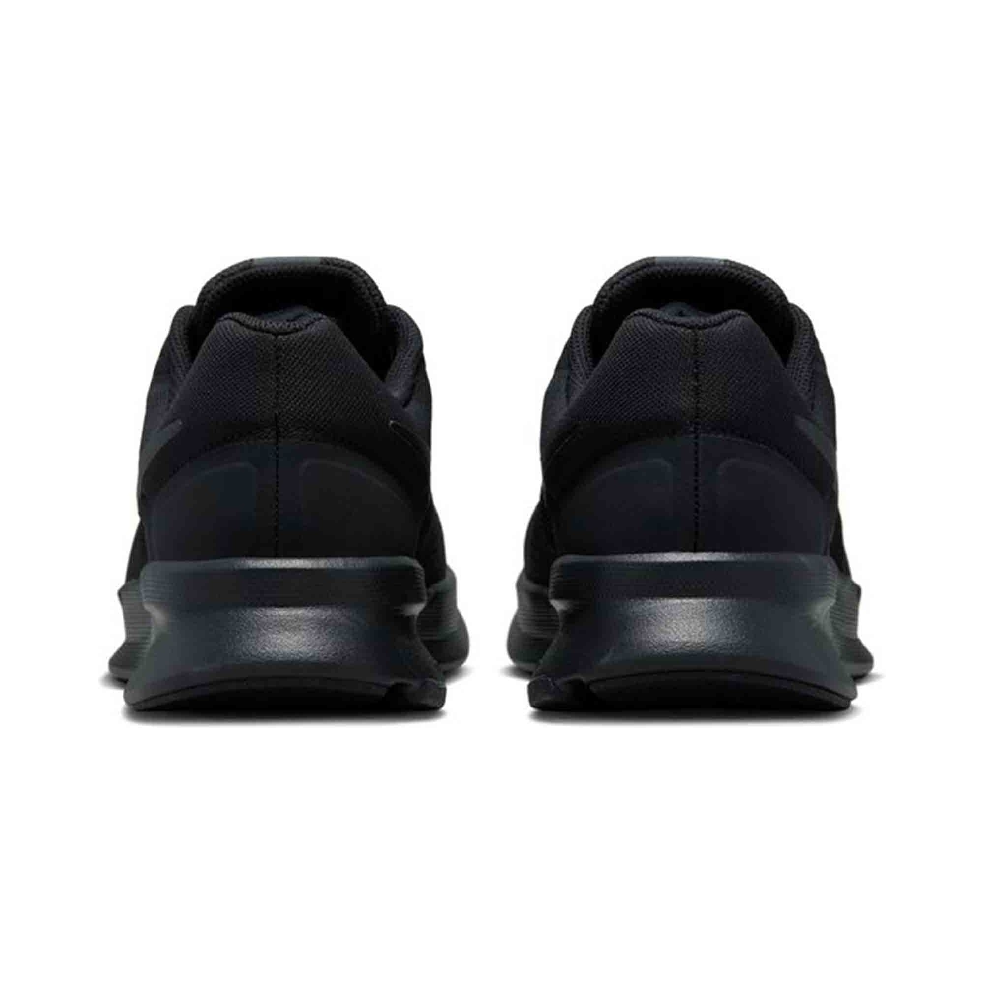 NIKE Men's Run Swift 3 Sneaker