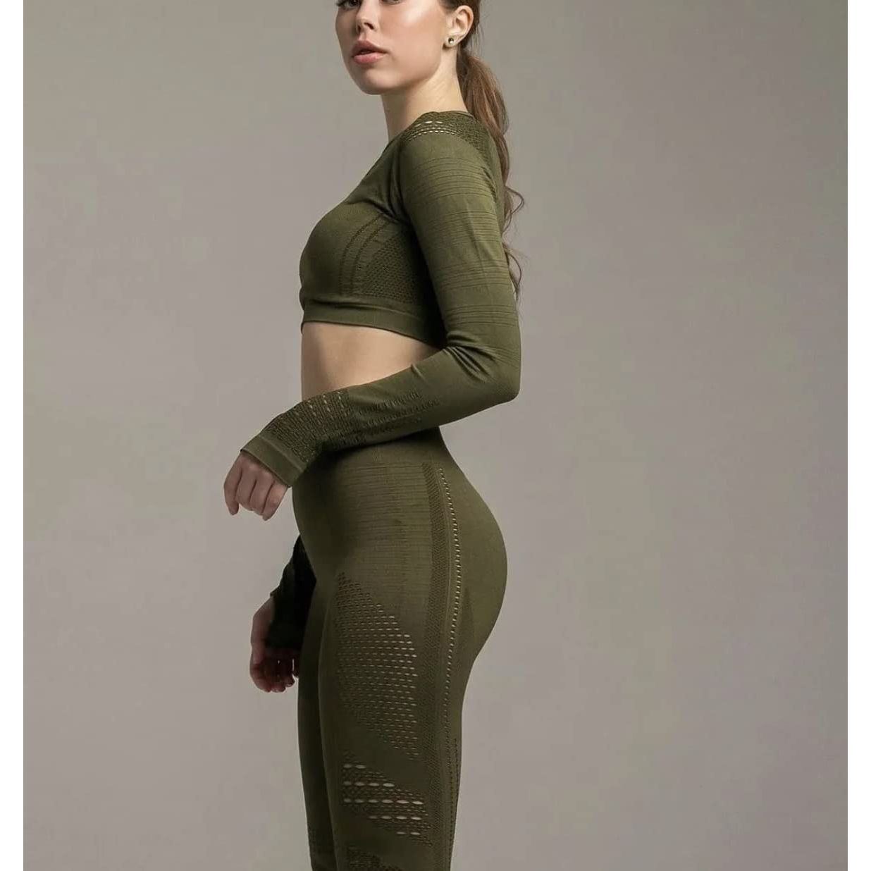 Women's Yoga Outfits 2 Piece High Waisted Leggings with Sports Bra Gym Clothes Sets