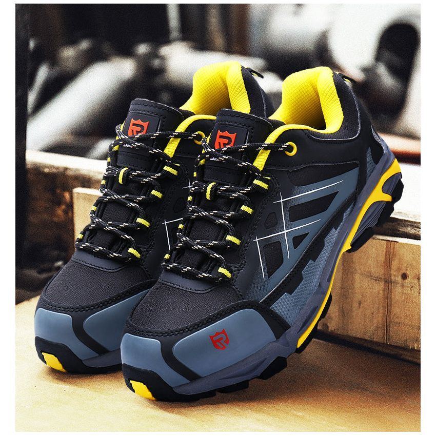 Anti-smashing and anti-piercing old labor insurance shoes in summer
