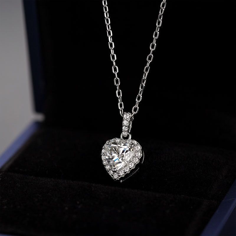European And American Fashion Heart-shaped Mosang Stone Necklace Women - Jointcorp