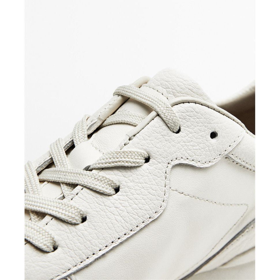 Top Layer Leather Men's Flat Round Toe White Shoes
