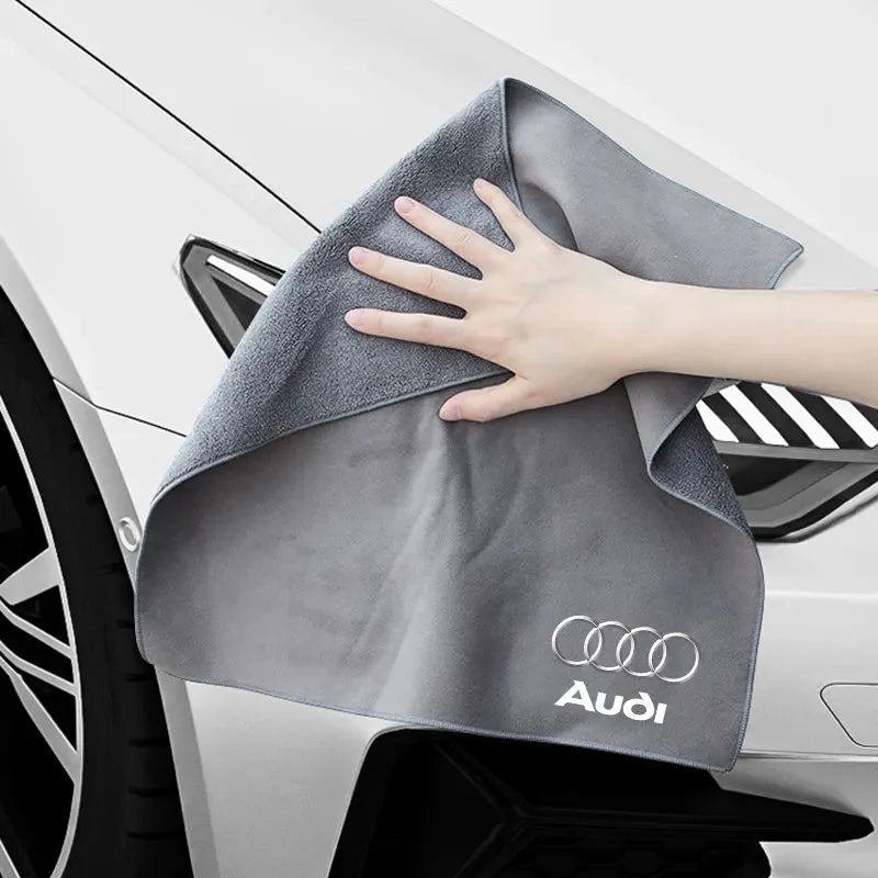 1pcs Car badge Care Cloth Microfiber Towel Car Cleaning For A4 B5 B6 A3 8P 8V 8L A5 A6 C6 C5 A1 A7 A8 Q2 Q3 TT Auto Accessories