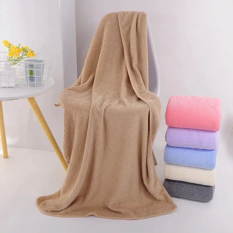 Bath towel, enlarged and thickened, pineapple grid large bath towel, household adult shower beach towel, towel