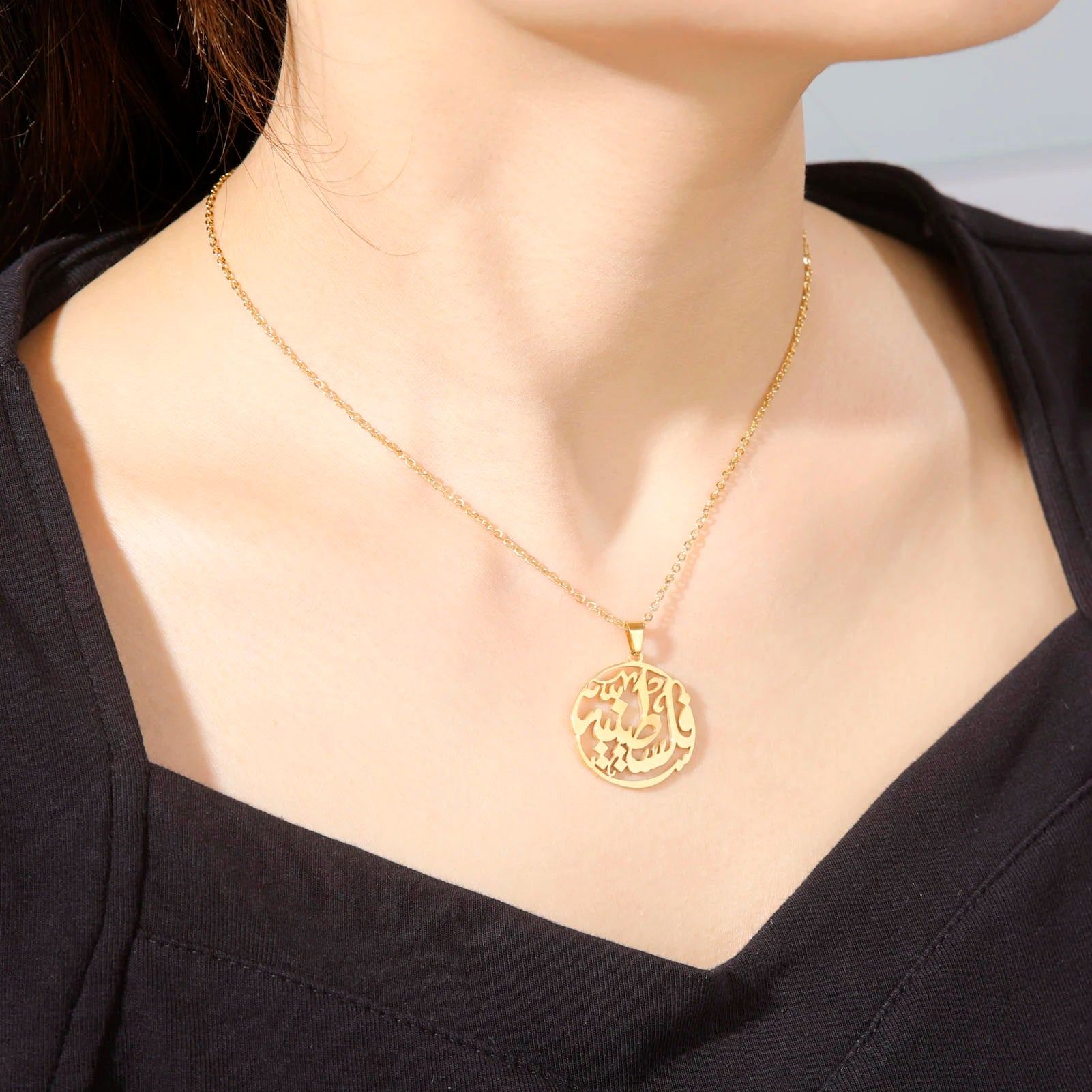 Cazador Palestine Round Pendant Necklace for Women Men Chain Necklace Anniversary Birthday Gift Stainless Steel Jewelry 2024