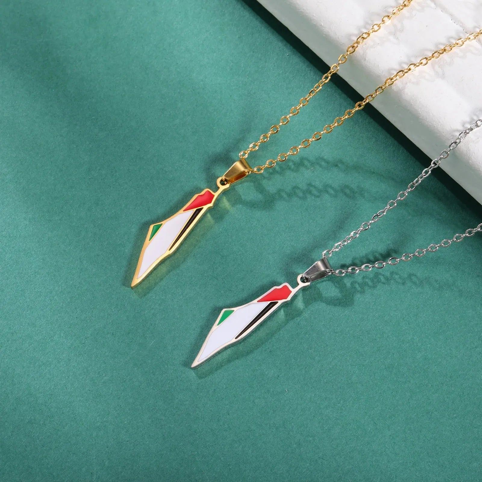 Skyrim Arabic Palestine Map Pendant Necklace Stainless Steel Neck Chain for Women Men Country Geography Jewelry Gift Wholesale