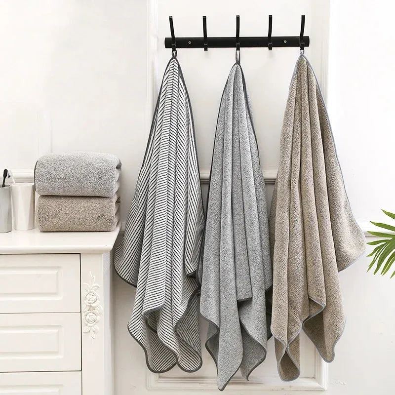 Quick drying Bath Towel for Home Use Bamboo Charcoal Fiber Thickened Coral Velvet Large Bath Towel Beach Sunbathing Bathrobe
