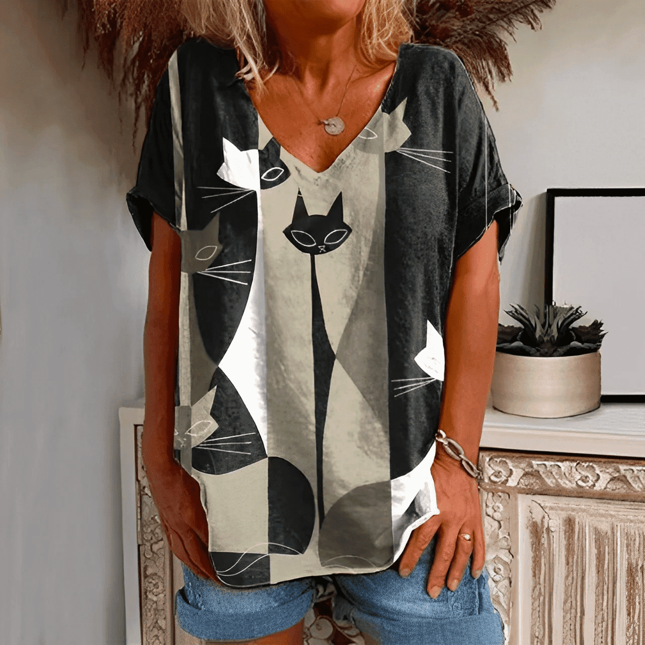 Women's Casual Short Sleeve V-Neck Cat 3D Print Top - Jointcorp