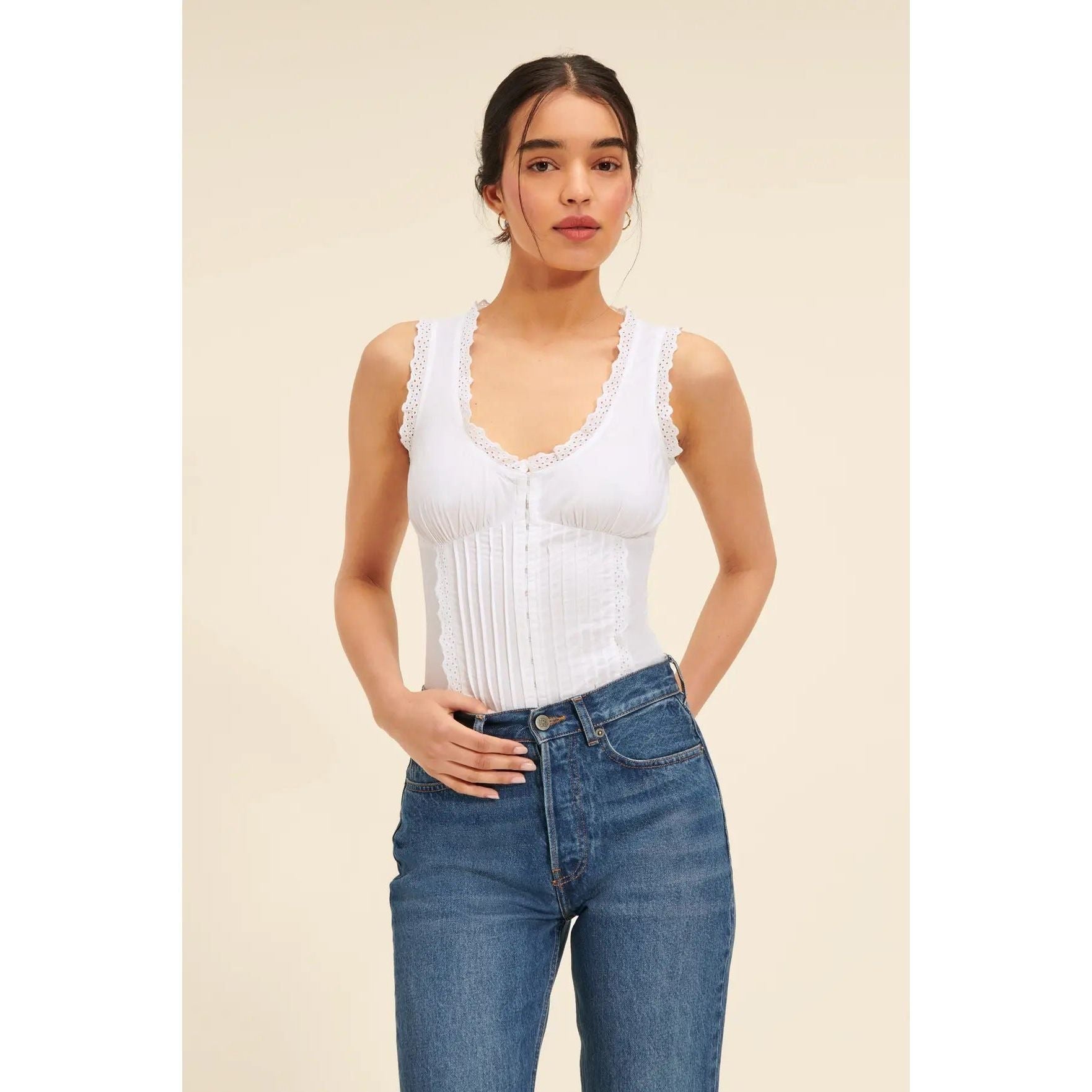 New Embroidered Lace Sweet U-collar Slim-fit Tank Top